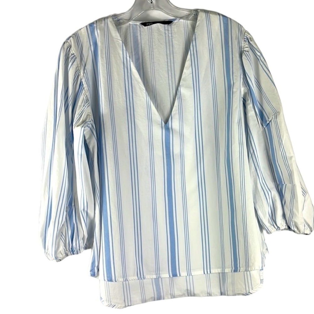 Zara puffy sleeve top